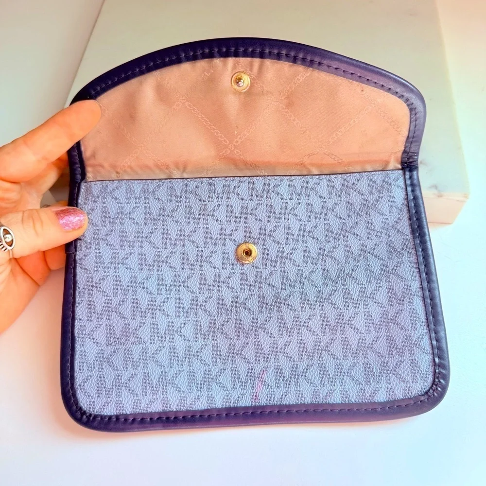 Micheal Kors Monogrammed Wristlet/Clutch